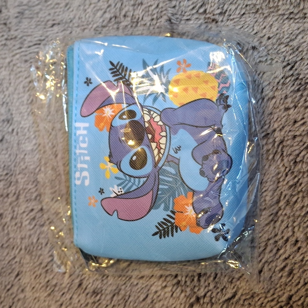 🤑 3/$20 Stitch Blue Coin Purse - Picture 3 of 4